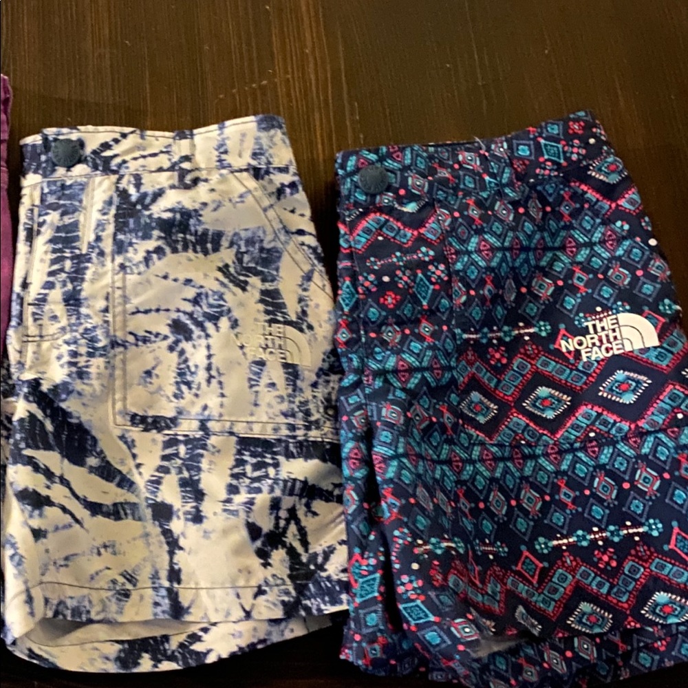 Girls northface shorts